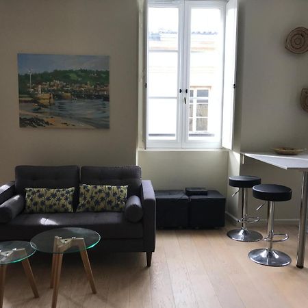 Апартаменты Guestready - Charming Apt In Place De La Comedie Бордо Экстерьер фото