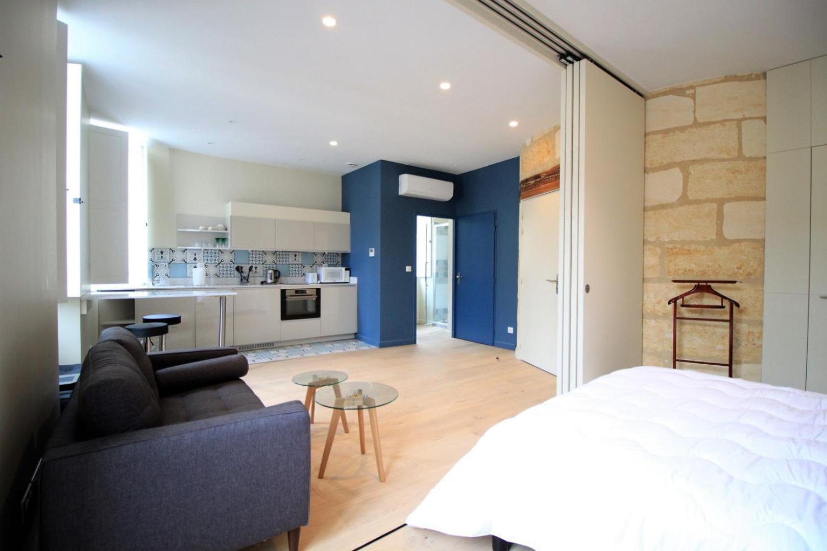 Апартаменты Guestready - Charming Apt In Place De La Comedie Бордо Экстерьер фото