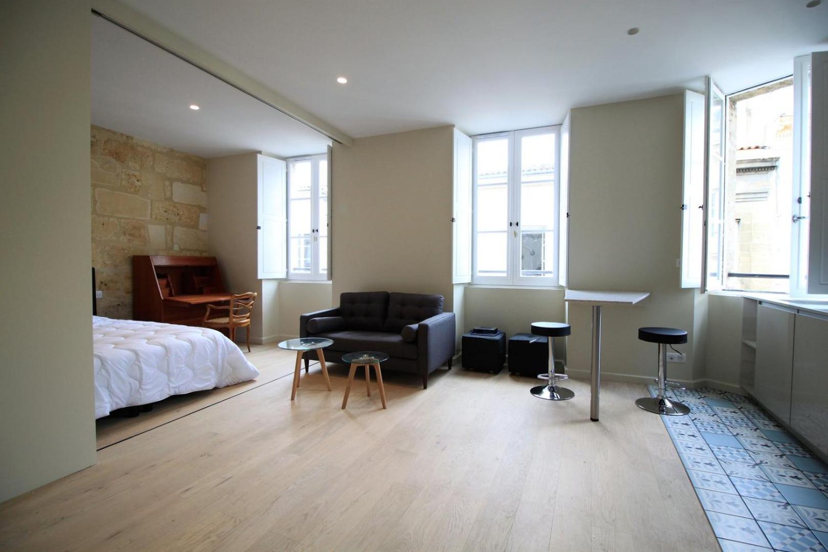 Апартаменты Guestready - Charming Apt In Place De La Comedie Бордо Экстерьер фото